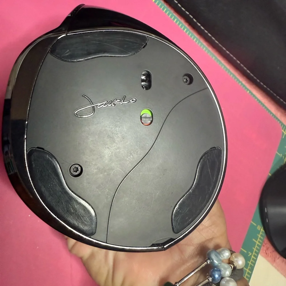 Black Ergonomic Wireless Mouse